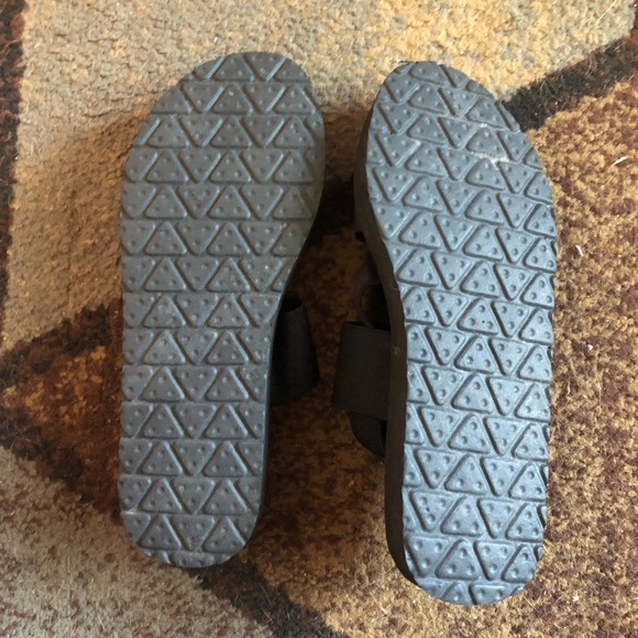 Sandals - Picture 2 of 2